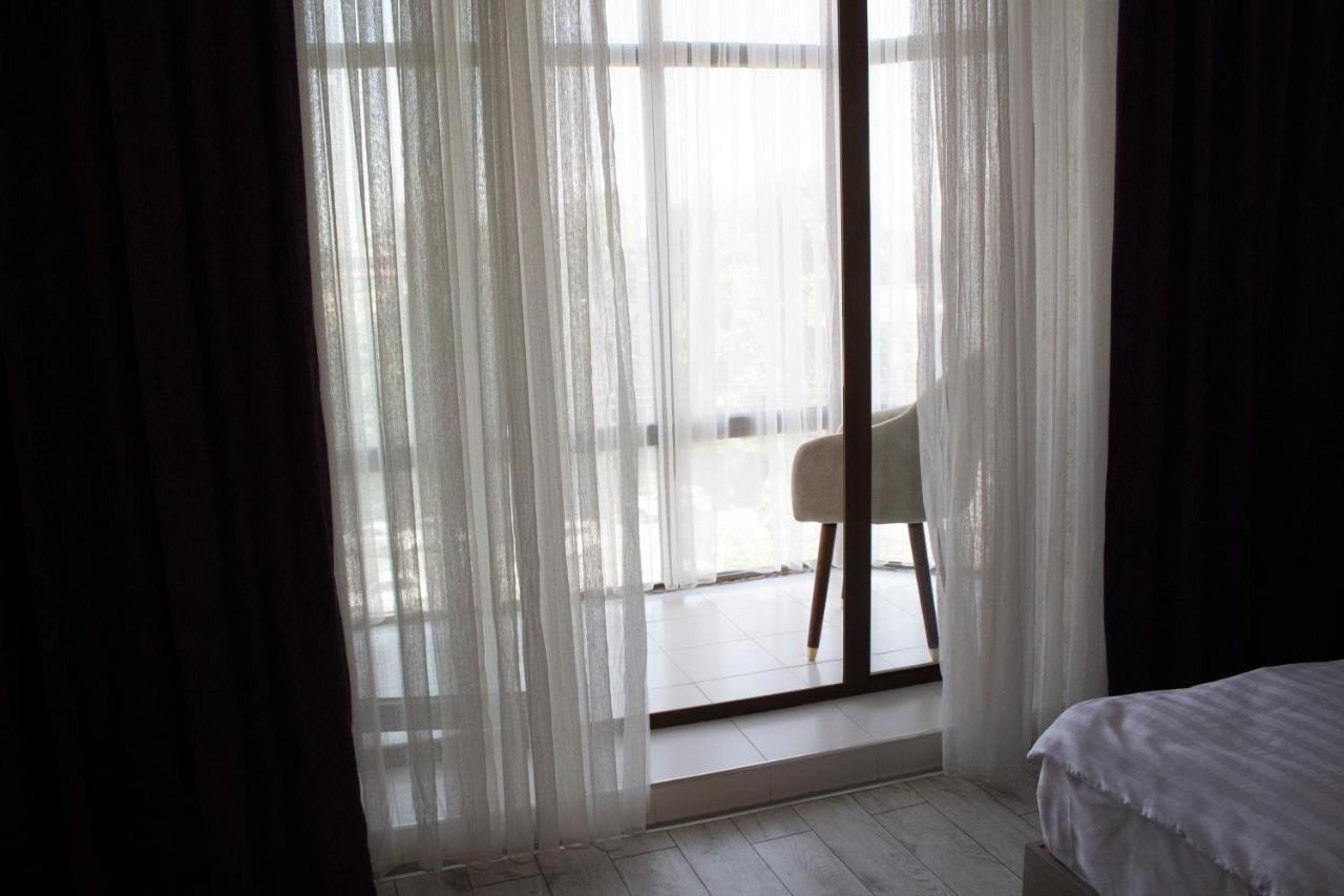 Artist Regenci Hotel Tasjkent Exteriör bild