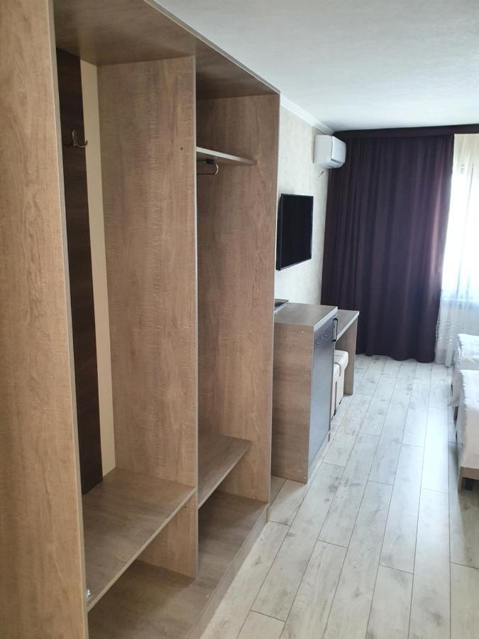 Artist Regenci Hotel Tasjkent Exteriör bild